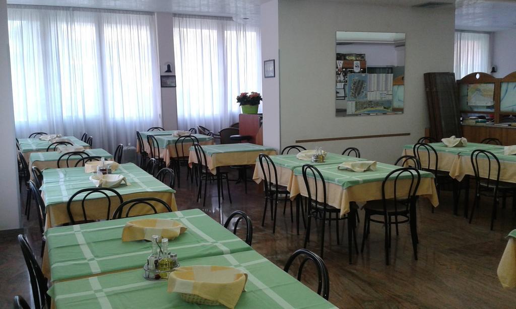Hotel Nuova Doel Соттомаріна Екстер'єр фото